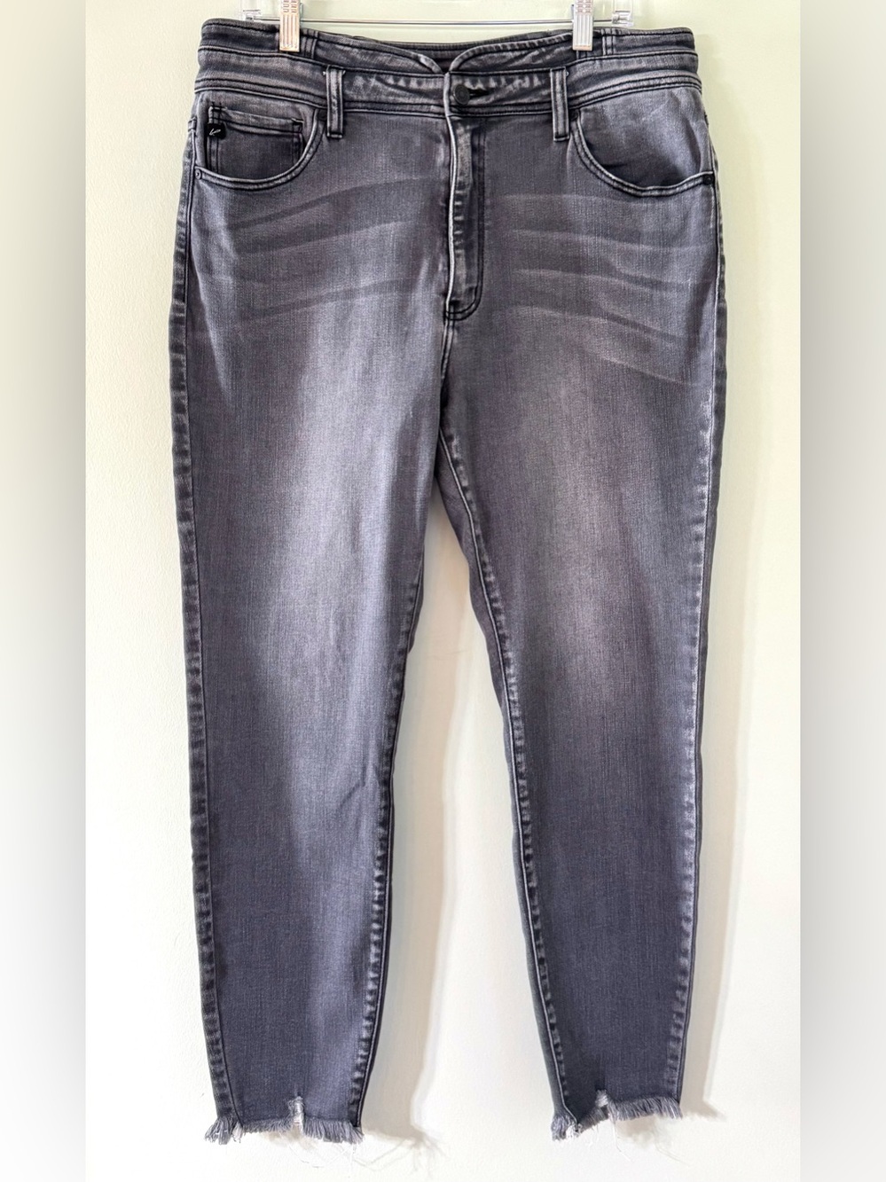 Kut From The Kloth Gray Raw Hem Skinny Jeans Size 32 Stretch Denim